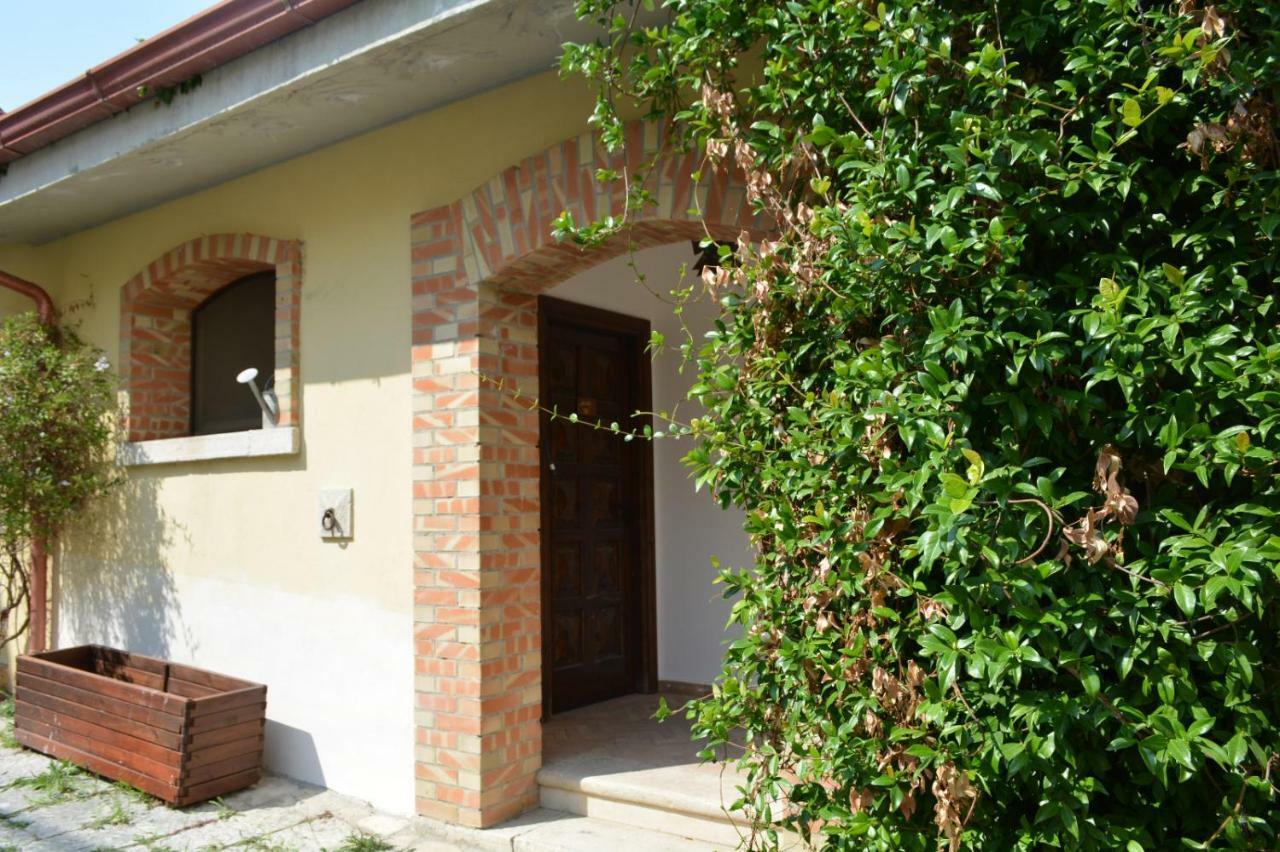 Agriturismo Tenuta Lagala Venosa Exterior photo